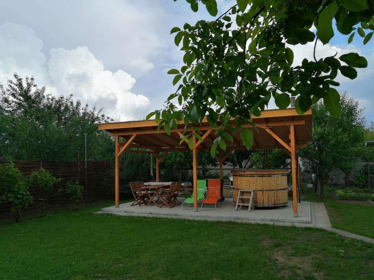 Apartament Apollo Vendeghaz Edelény Zewnętrze zdjęcie