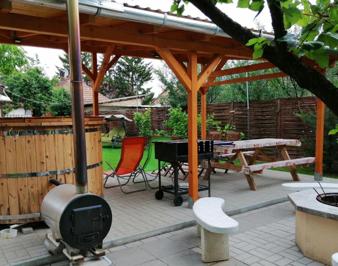 Apartament Apollo Vendeghaz Edelény Zewnętrze zdjęcie