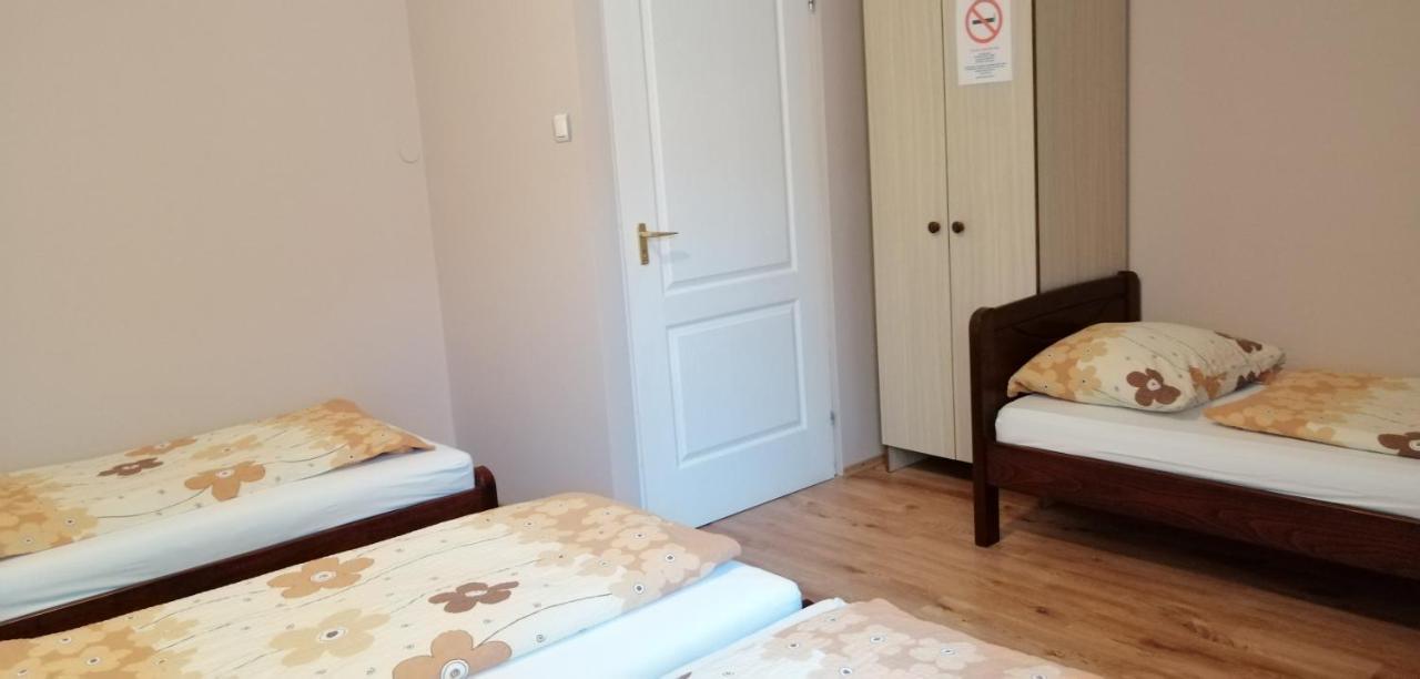 Apartament Apollo Vendeghaz Edelény Zewnętrze zdjęcie