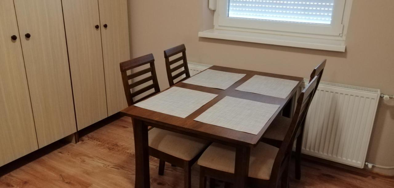 Apartament Apollo Vendeghaz Edelény Zewnętrze zdjęcie