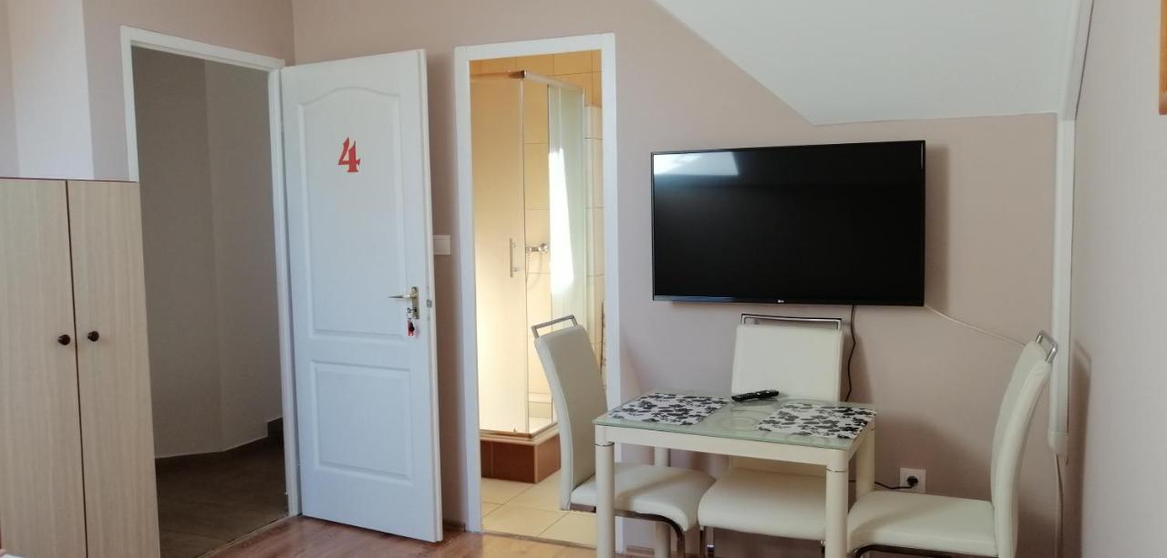 Apartament Apollo Vendeghaz Edelény Zewnętrze zdjęcie