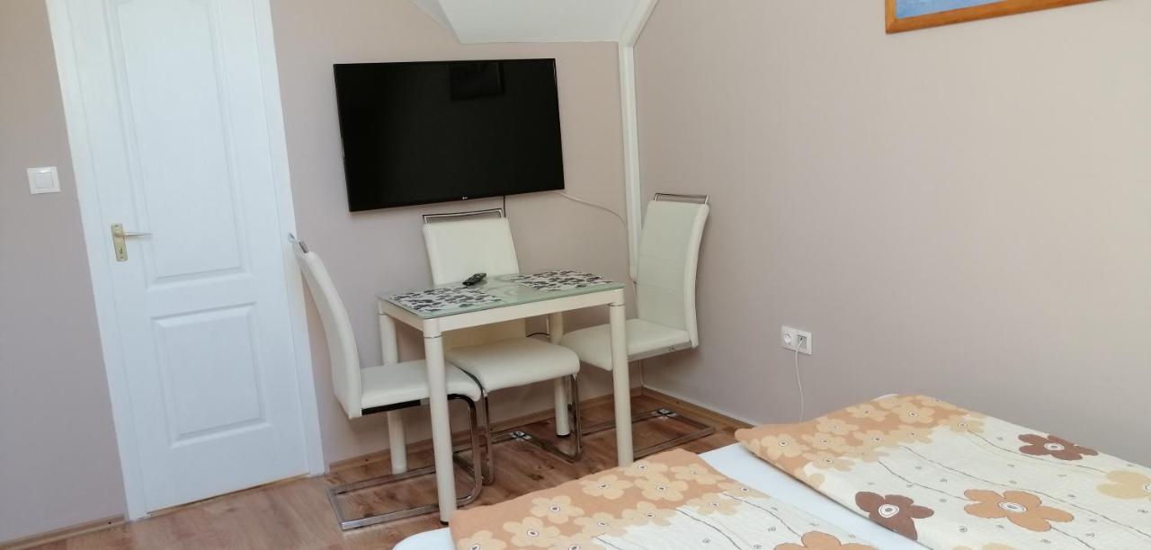 Apartament Apollo Vendeghaz Edelény Zewnętrze zdjęcie