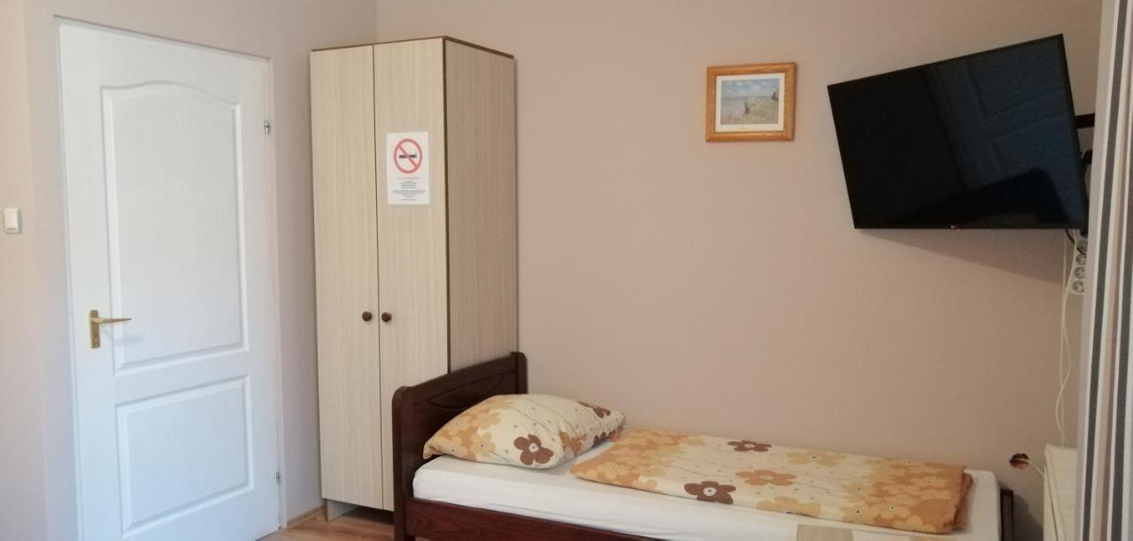 Apartament Apollo Vendeghaz Edelény Zewnętrze zdjęcie