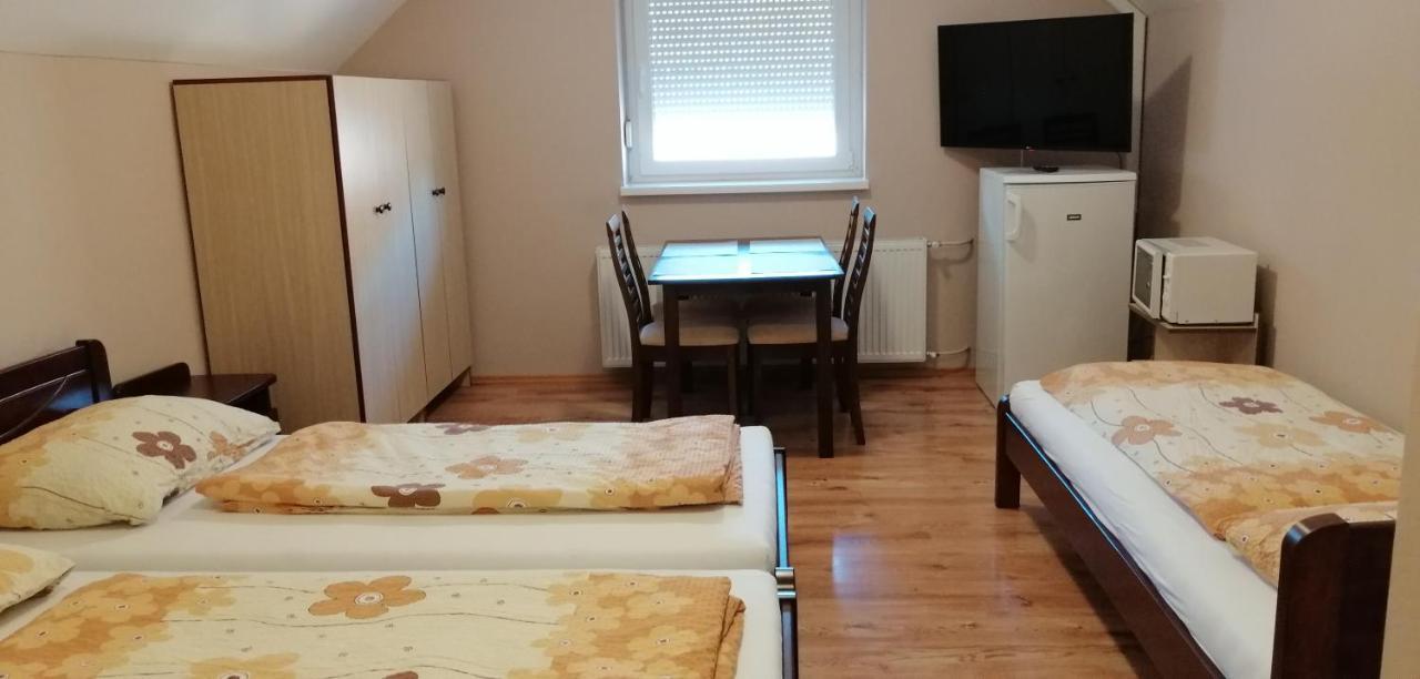 Apartament Apollo Vendeghaz Edelény Zewnętrze zdjęcie