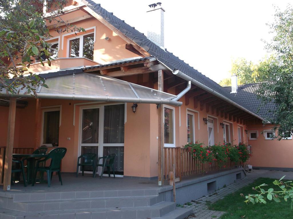 Apartament Apollo Vendeghaz Edelény Zewnętrze zdjęcie